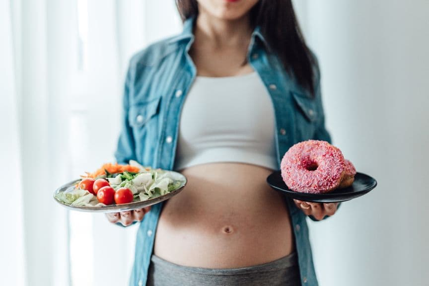 Was darf ich essen? Deine entspannte Lebensmittelliste für die Schwangerschaft